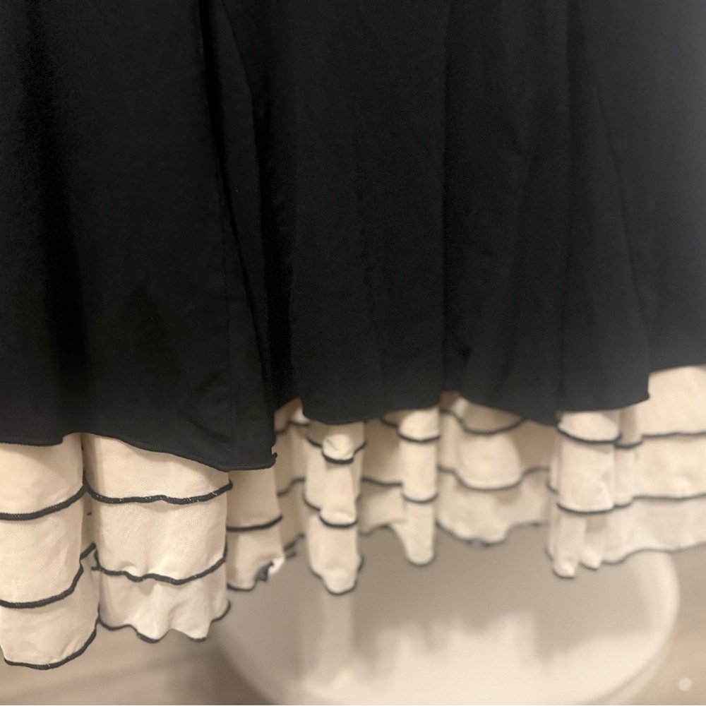 NWT RIHOAS XL Black Midi Dress Contrast Cream Ruffle Hem Sleeveless Elegant - Picture 8 of 10